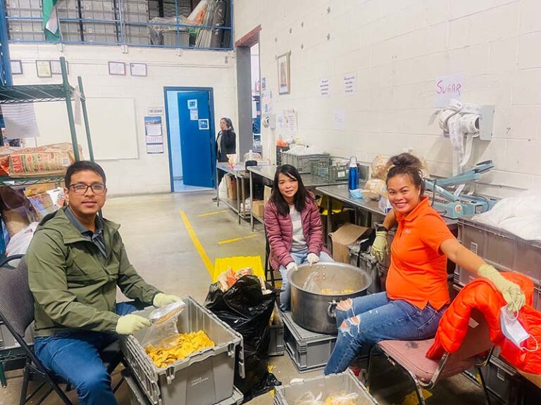 A photo of Ria and Xe employees during their Day of Caring