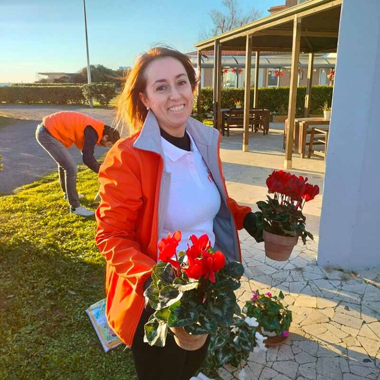 An image of Ria employees serving at Ronald McDonald House in Italy